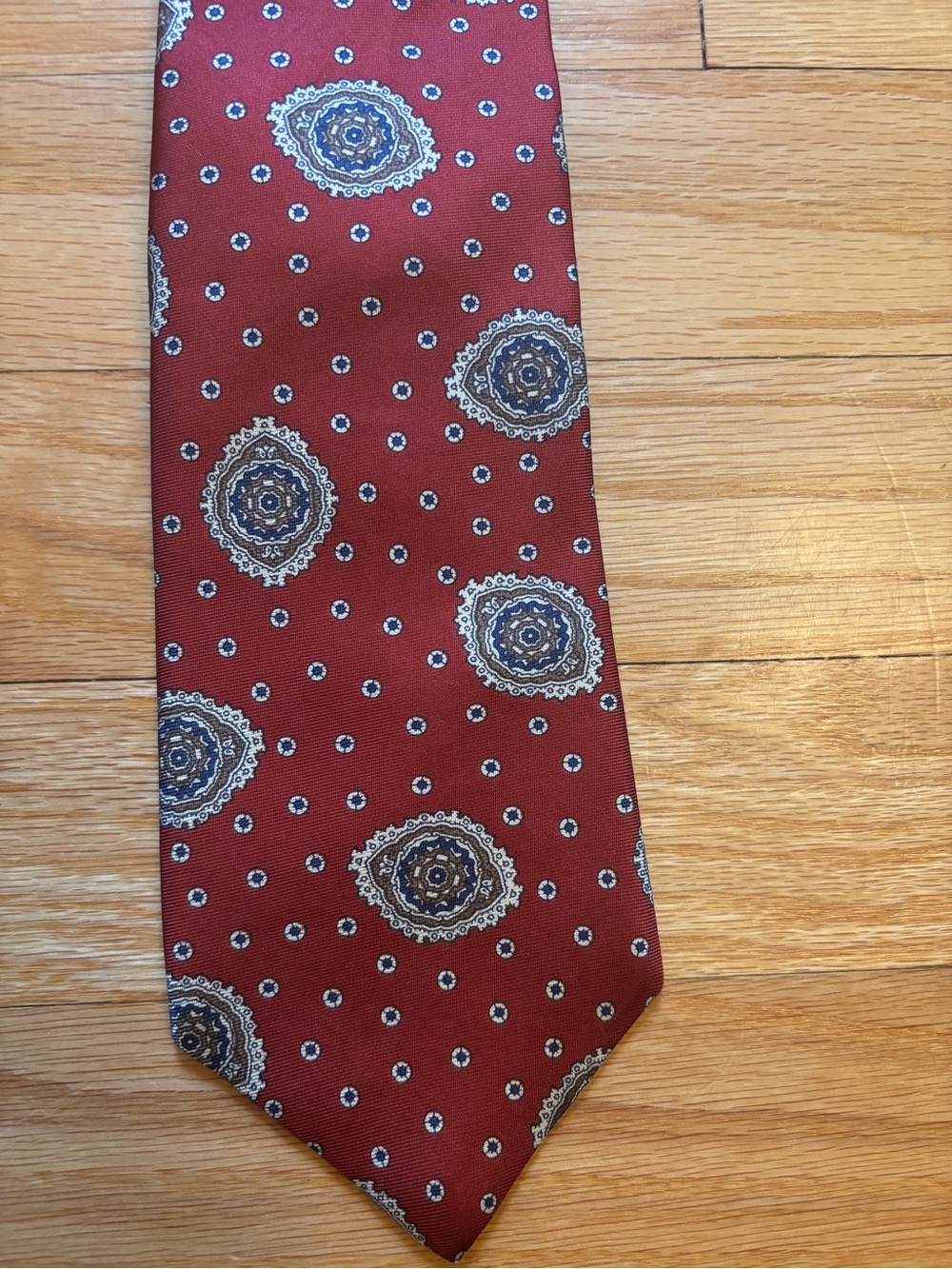 YSL Classic Medallion Pattern Men's Silk Tie